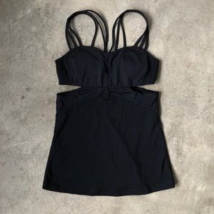 Lululemon size 2 black 3 strap yoga top
